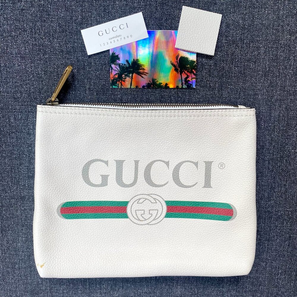 Gucci Pebbled Leather Sherry Line Logo Portfolio Pouch / Clutch